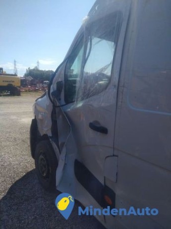 renault-master-iii-23l-150-big-2