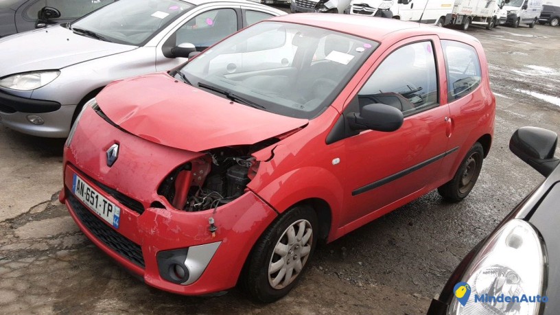 renault-twingo-ii-an-651-tp-big-3