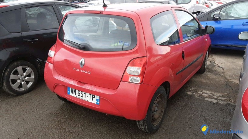 renault-twingo-ii-an-651-tp-big-1