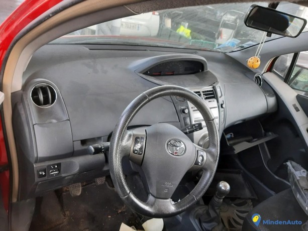 toyota-yaris-ii-14-d4d-90-confort-ref-322554-big-4