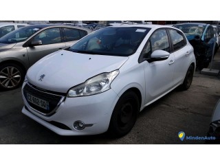 PEUGEOT 208 CZ-602-SQ