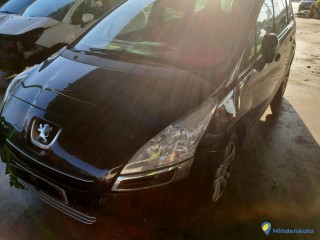 PEUGEOT 5008 2.0 HDI 150 Réf : 327374