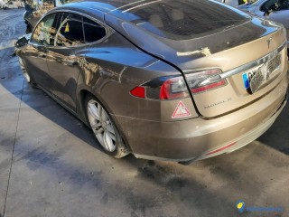 TESLA MODEL S 85D Réf : 328078