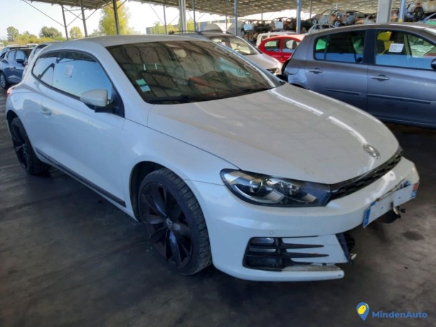 volkswagen-scirocco-20-tdi-150-ref-331430-big-3