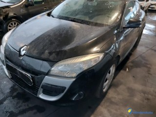 RENAULT MEGANE III COUPÉ 1.9 DCI 130 Réf : 332781