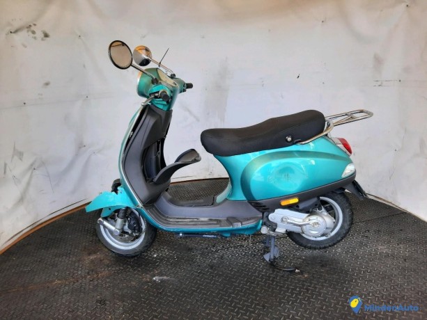 piaggio-lxv-125-ie-vie-della-m-essence-n331853-big-0