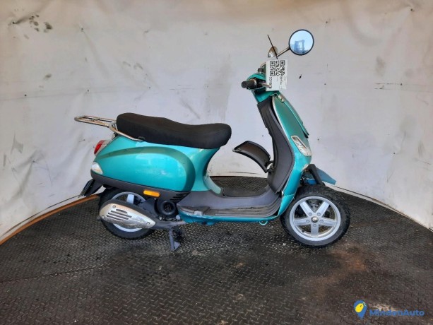 piaggio-lxv-125-ie-vie-della-m-essence-n331853-big-1