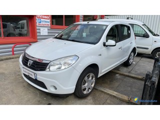 DACIA SANDERO 1  CARACTÉRISTIQUES Référence 12138887