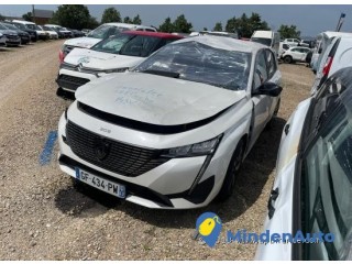 PEUGEOT 308 1.2 PureTech 130