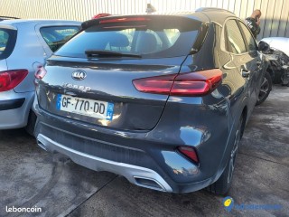 Kia xceed 1,6 gdi hybride dct6 accidentée