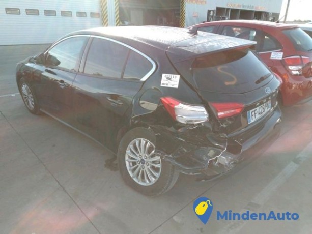 ford-focus-lim-titanium-big-2