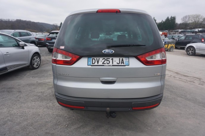 ford-galaxy-2-big-10