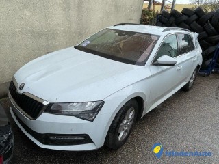 Skoda SUPERB COMBI 2.0l TDI 150 CH endommagé CARTE GRISE OK