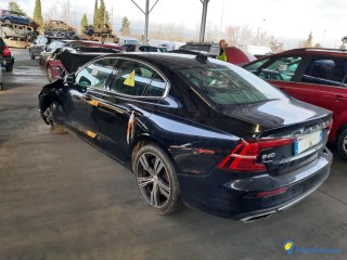 VOLVO S60 T8 TWIN ENGINE 390 INSCRIP - ESSENCE - ÉLECTRIQUE / RECHARGEABLE