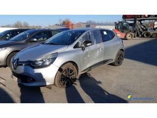 RENAULT  CLIO  DA-670-TS