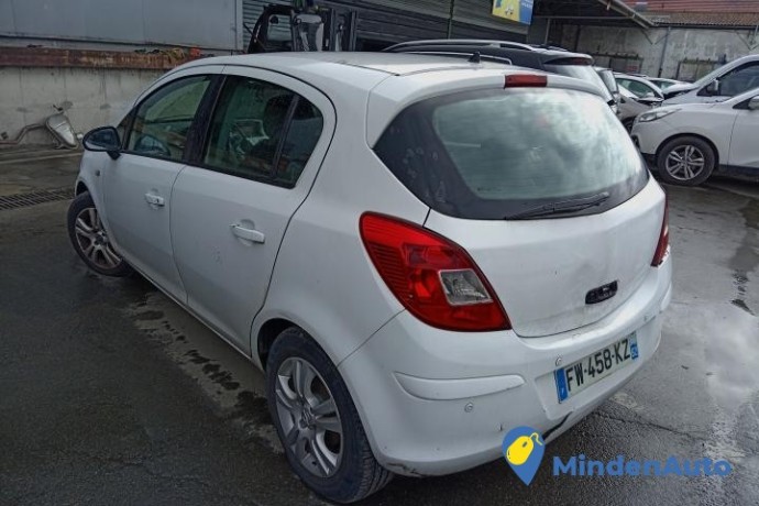 opel-corsa-13-cdti-95cv-g9-big-1