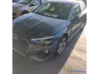 AUDI A3 IV SPORTBACK 40 TFSI-E 204 - ESSENCE - ÉLECTRIQUE / RECHARGEABLE