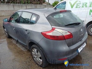 RENAULT MEGANE 3 PHASE 1    REF 13049553