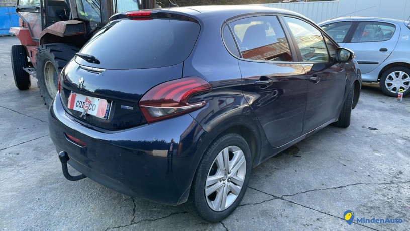 peugeot-208-facelift-12puretech-82cv-active-pack-big-3