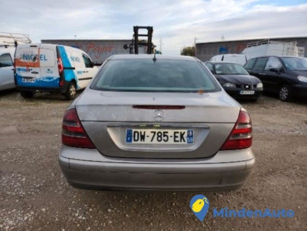 mercedes-benz-e-220-22l-cdi-150-big-3