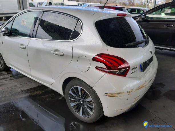 peugeot-208-12-puretech-110-tech-edition-eat-big-0