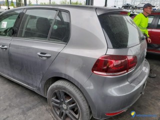 VOLKSWAGEN GOLF VI 2.0 TDI 110 CONFORTLINE Réf : 320838