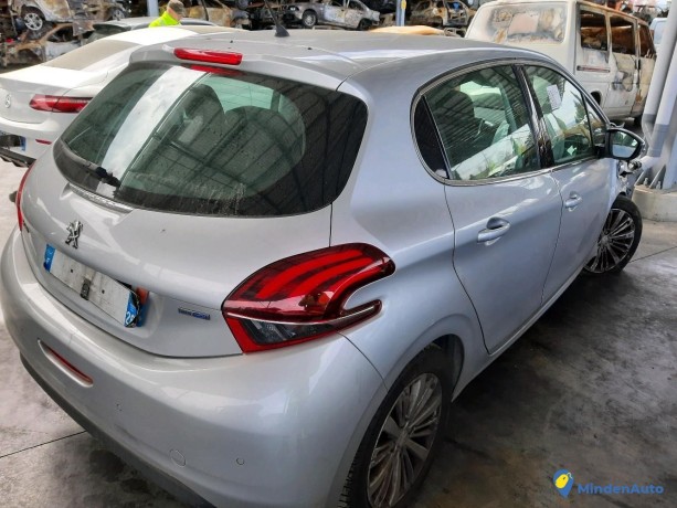 peugeot-208-16-bluehdi-100-allure-ref-320044-big-2