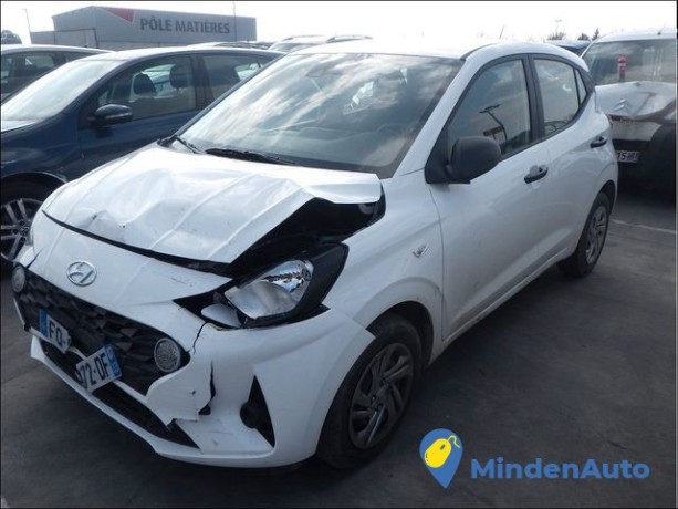 hyundai-i10-10-mpi-67cv-big-1