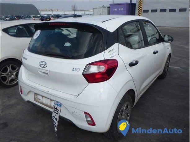 hyundai-i10-10-mpi-67cv-big-3