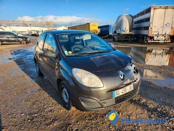 renault-twingo-ii-15l-dci-65-big-1