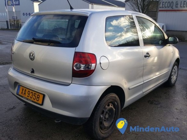 volkswagen-fox-basis-prix-fixe-40-kw-54-hp-big-1