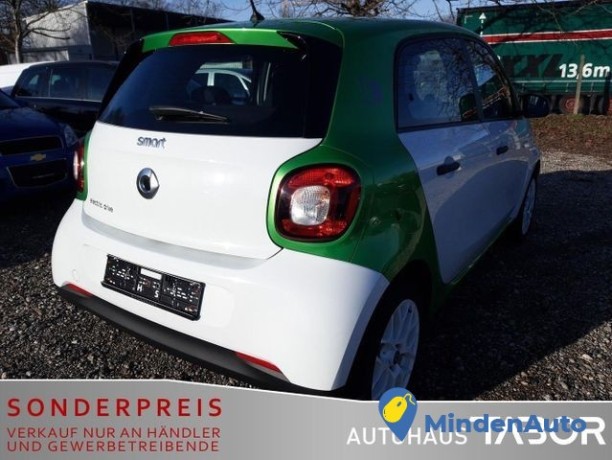 smart-fortwo-electric-drive-cool-audio-package-klimaau-60-kw-82-ch-big-3