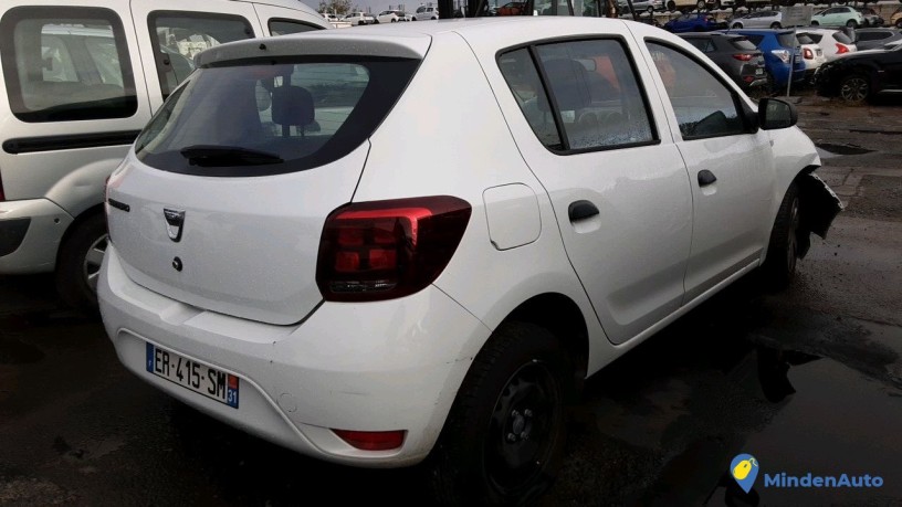 dacia-sandero-er-415-sm-big-1