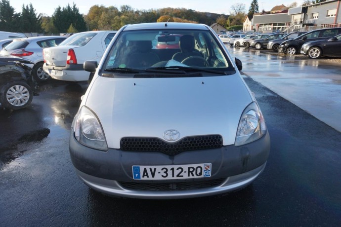 toyota-yaris-1-big-21