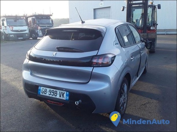 peugeot-208-puretech-100-active-big-0