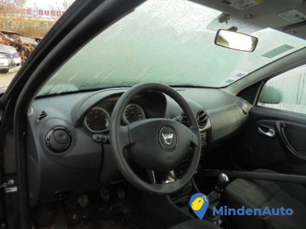 dacia-duster-4x2-15-dci-110-bx842-big-4