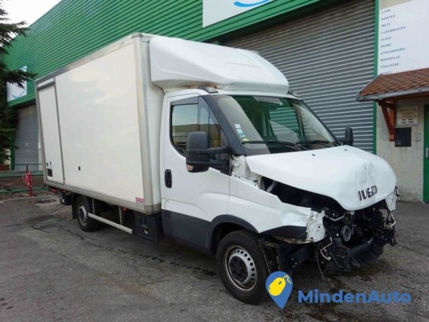 iveco-daily-35s16-caisse-hayon-bva-big-2