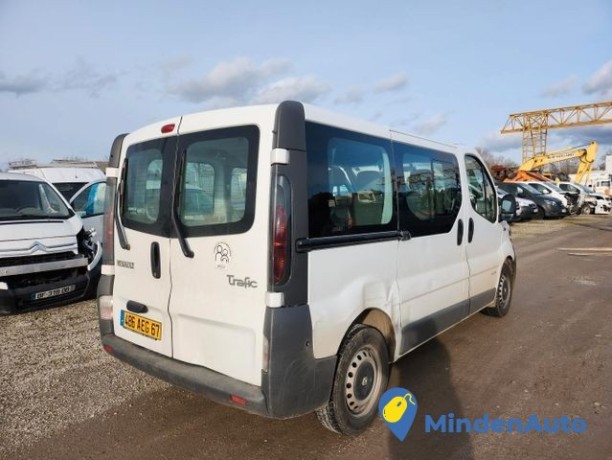 renault-trafic-ii-19l-dci-80-big-1