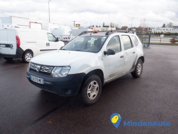 dacia-duster-12-tce-125ch-4x2-big-2