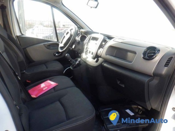 renault-trafic-16-dci-125-ch-l2h1-ambulance-big-4