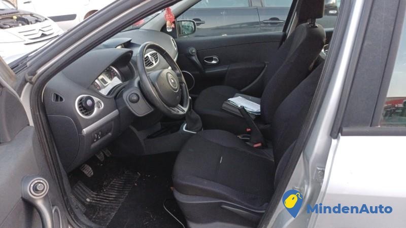 renault-clio-3-phase-1-big-4