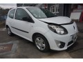 renault-twingo-2-small-13