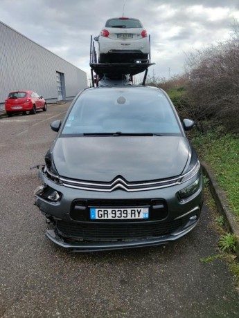 citroen-c4-picasso-2-big-2