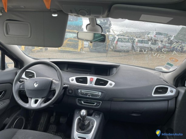 renault-scenic-iii-19-dci-130-big-4