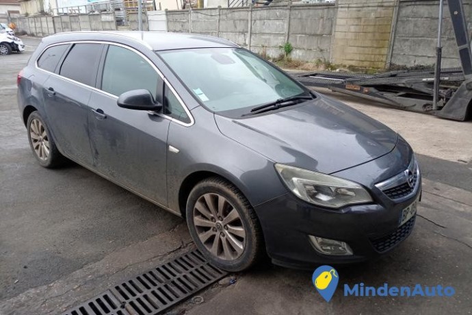 opel-astra-sport-tourer-17-cdti-125cv-b7-big-2