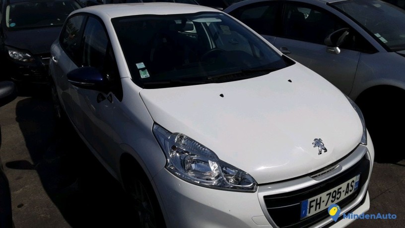 peugeot-208-fh-795-as-big-0