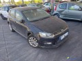 volkswagen-polo-v-12-tsi-90-bluemotion-essence-small-2