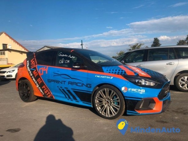 ford-focus-lim-rs-big-2