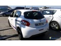 peugeot-208-dk-359-yh-small-1