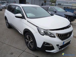 PEUGEOT 5008 II 1.2 PURETECH 130 EAT A - ESSENCE